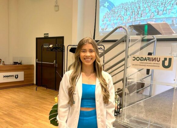 Aluna da Odontologia UNIFAGOC compartilha sua experiência acadêmica e a conquista de vaga em Clínica Odontológica ainda no primeiro ano de graduação