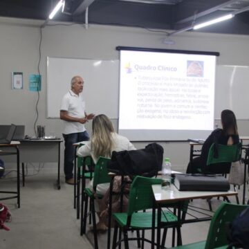 Hanseníase e Tuberculose são temas de aula especial no 3º período da Medicina UNIFAGOC