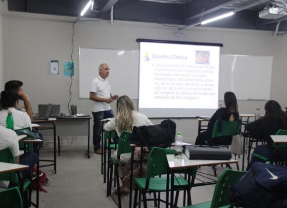 Hanseníase e Tuberculose são temas de aula especial no 3º período da Medicina UNIFAGOC