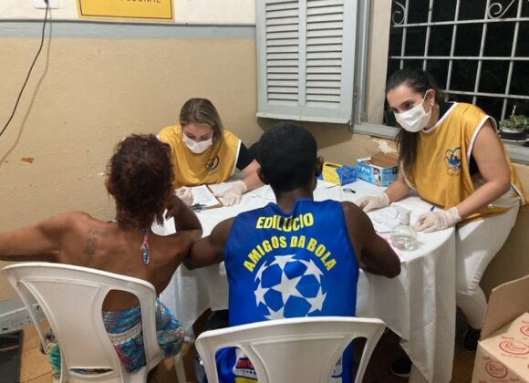 Alunos do UNIFAGOC retomam atividades do projeto Saúde na Praça