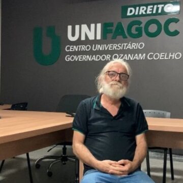 Conhecimento é para todas as idades: aos 69 anos, Jairo vive a experiência de ser aluno do curso de Direito do UNIFAGOC