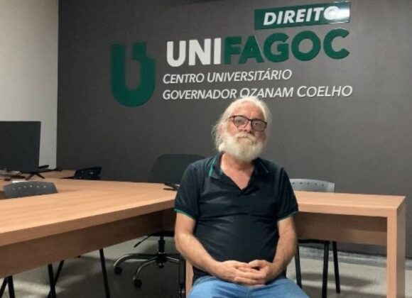 Conhecimento é para todas as idades: aos 69 anos, Jairo vive a experiência de ser aluno do curso de Direito do UNIFAGOC