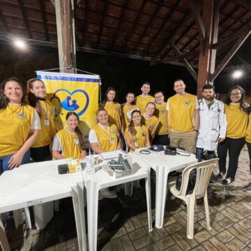 População de rua de Ubá é alvo do projeto do UNIFAGOC Saúde na Praça