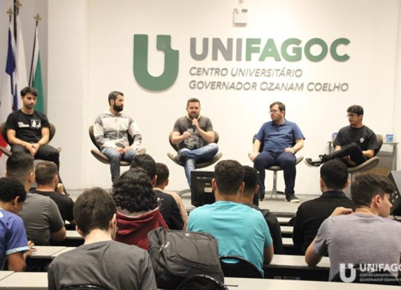 Ciência da Computação UNIFAGOC promove evento para comemorar o Dia do Programador