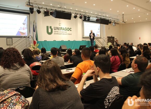 Administração e Ciências Contábeis UNIFAGOC realizam I Semana Escola de Negócios