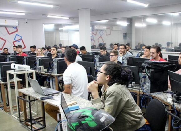 Ciência da Computação UNIFAGOC promove Linux Day 2022