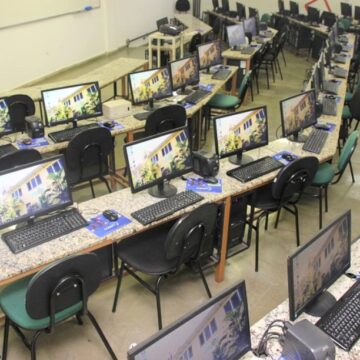 UNIFAGOC adquire 100 novos computadores para utilização dos alunos e professores