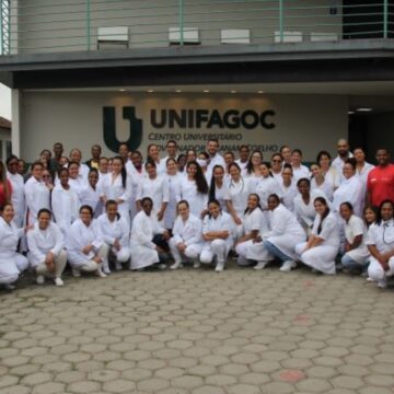 Alunos da Enfermagem UNIFAGOC promovem visita técnica para agentes de saúde e estudantes