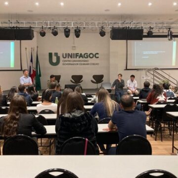 Caso de dor no pescoço é discutido em 2ª Sessão Clínica Integrada da Medicina UNIFAGOC