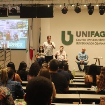 Reitoria recebe calouros da Medicina para bate-papo