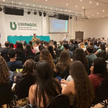 Medicina UNIFAGOC realiza 1ª Sessão Clínica Integrada