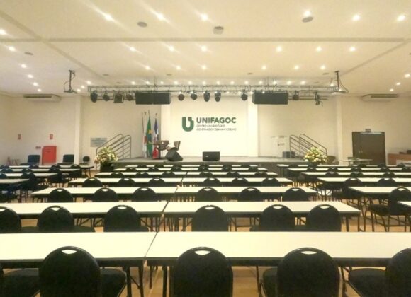 Estrutura moderna, flexível e sustentável: conheça o Auditório Ary Barroso do UNIFAGOC