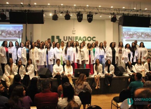 UNIFAGOC promove cerimônia de entrega do Jaleco para alunos da Psicologia