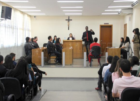 Conheça os diferenciais do curso de Direito do UNIFAGOC e esse profissional que se torna elo entre o cidadão e o Estado