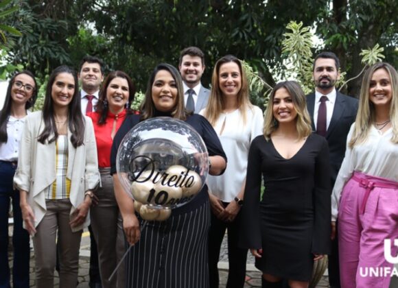 Audiências Simuladas, Debate e Projeto Integrador marcam o fim do semestre do curso de Direito do UNIFAGOC
