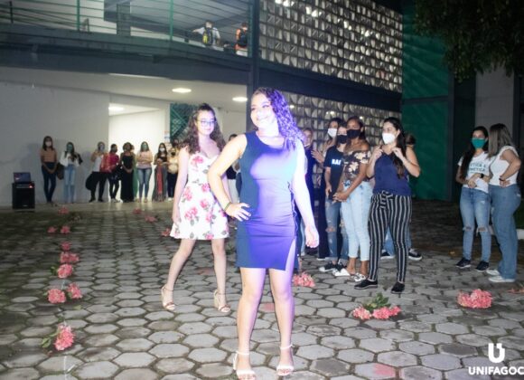 II Desfile da Estética e Cosmética UNIFAGOC é realizado no campus da instituição