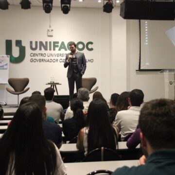 Medicina UNIFAGOC realiza I Saúde Literária e lança livro sobre os quatro temperamentos