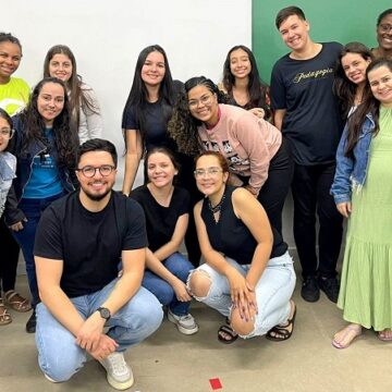 Pedagogia UNIFAGOC recebe doutorando em Educação para falar sobre o ensino de ciências e o combate do negacionismo científico