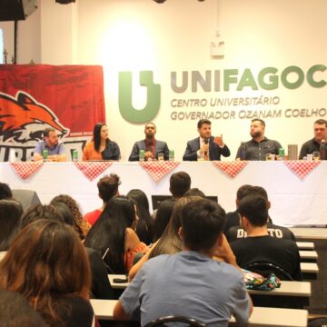 Calouros do curso de Direito do UNIFAGOC participam de semana de atividades do projeto Integra