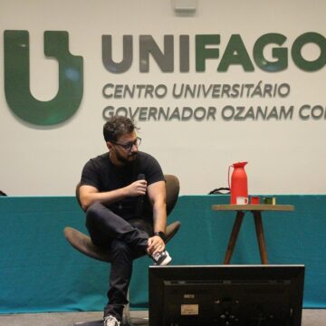 UNIFAGOC comemora Dia do Programador com presença de youtuber especialista em tecnologia