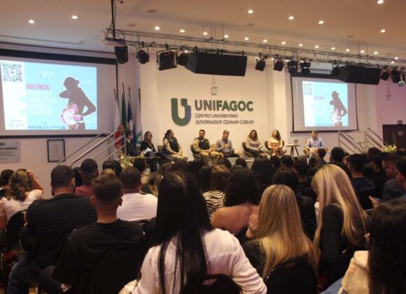 Auditório UNIFAGOC recebe podcast de projeto Quebrando o Silêncio