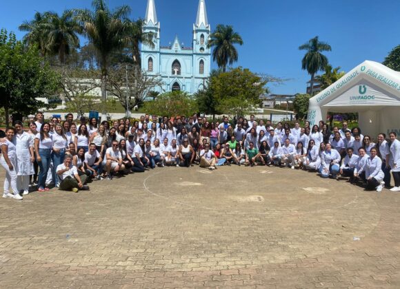 UNIFAGOC na Minha Cidade marca presença em Divinésia na VI Feira de Saúde