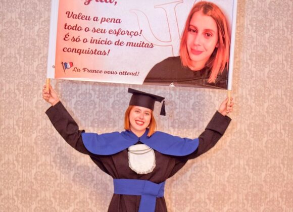 Do UNIFAGOC para o mundo: conheça a história da egressa de Psicologia que dará início ao mestrado em Paris, na França