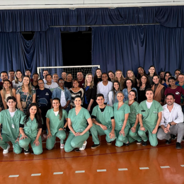 Alunos da Medicina UNIFAGOC realizam capacitação sobre a Lei Lucas em colégio de Ubá