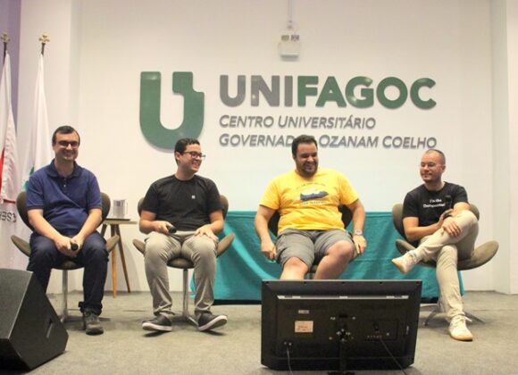 UNIFAGOC celebra Dia do Programador com palestra sobre Carreira em Programação
