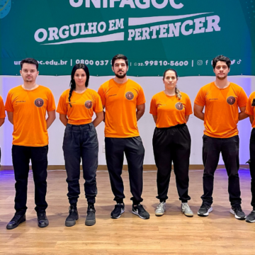 Alunos da Medicina UNIFAGOC promovem treinamento APH Tático para alunos de escolas da região