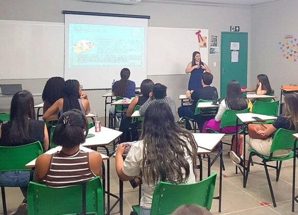Organização e planejamento de eventos em escolas é tema de roda de conversa na Pedagogia UNIFAGOC