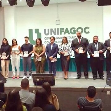 Direito UNIFAGOC lança seu primeiro livro durante a XII Semana Acadêmica