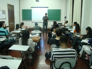 Jornalista formado pela Fagoc e apresentador do programa “Balanço Geral” realiza palestra para os alunos do curso de Comunicação Social