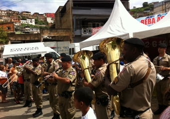 Fagoc participa de ação social promovida pela Polícia Militar no bairro São Domingos