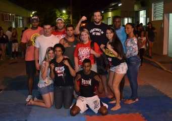 Lutadores e organizadores do 5º Ubá Fight se apresentam na Fagoc