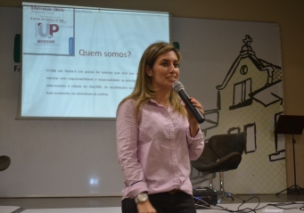 Aula especial sobre webjornalismo é oferecida para os  alunos de Comunicação Social