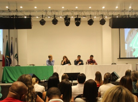 Fagoc recebe fórum sobre Políticas de Drogas das regiões de Ubá e de Muriaé