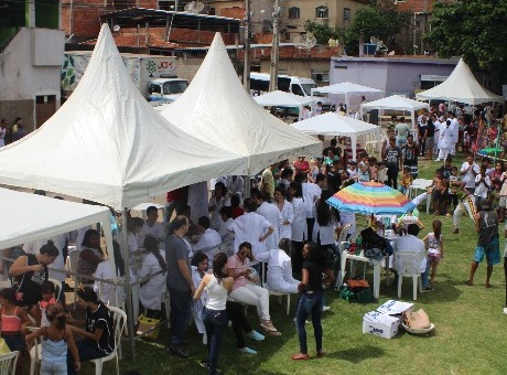 Cursos da Fagoc oferecem serviços gratuitos no “Câmara na Comunidade”