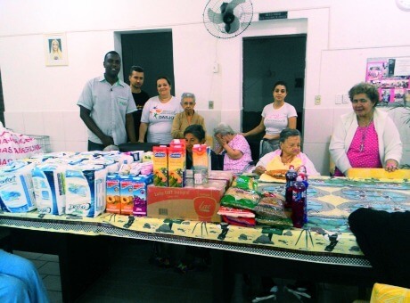 “Pé na Estrada” realiza entrega de doações arrecadadas para idosos