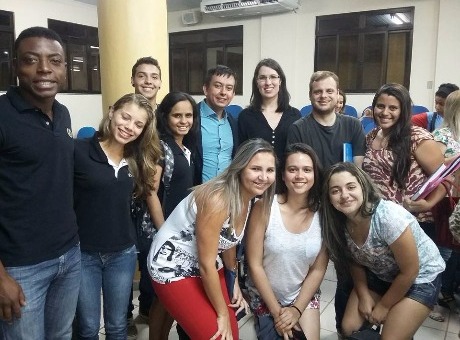 Alunos de Educação Física e Psicologia participam de palestra na Câmara