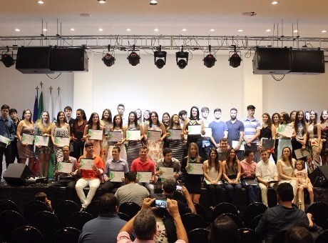 Evento homenageia Alunos Destaque e pré-inaugura novo auditório da Fagoc