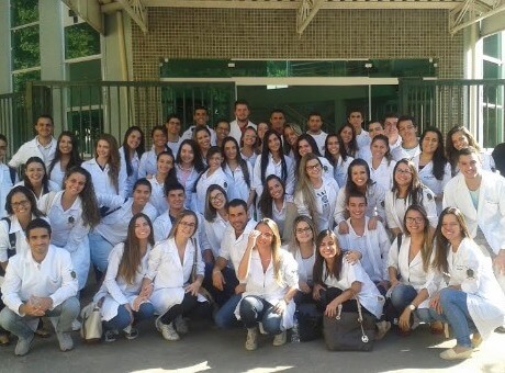 Alunos de Medicina participam de visita técnica ao Consórcio Intermunicipal de Saúde de Ubá