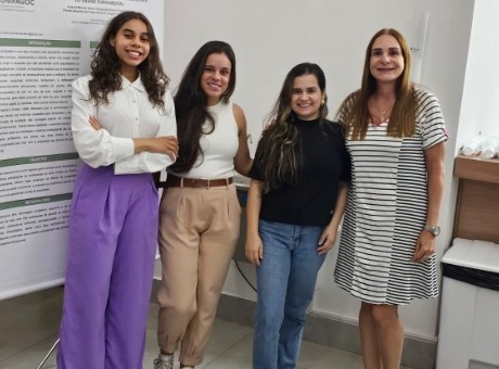 Alunas da Pedagogia apresentam trabalho no II Encontro de Pesquisa e Iniciação Científica do UNIFAGOC