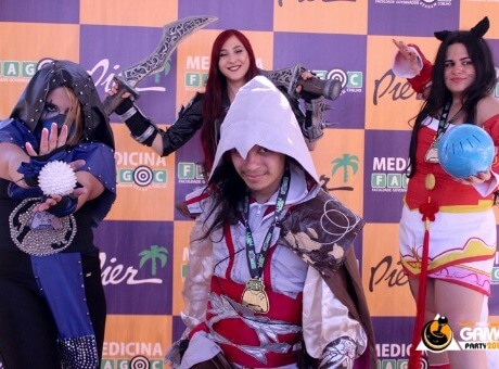 Diana Zambrozuski é jurada no Campeonato de Cosplay do Fagoc Game Party 2017