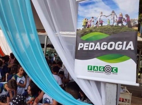 Pedagogia da Fagoc participa da Bienal do Livro de Ubá 2017