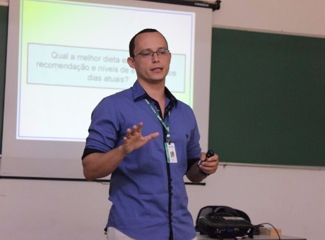 Colaboradores da Fagoc participam de palestra sobre escolhas alimentares