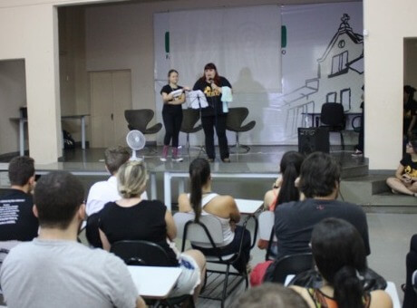 Stand-up comedy marca intervalo na Fagoc