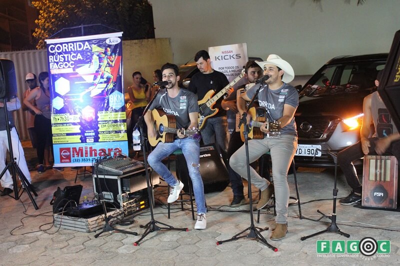 tô no palco dennis e cristiano 