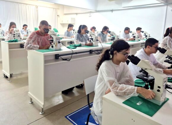 Saiba mais sobre o curso, a profissão e as vantagens de ser Farmácia UNIFAGOC