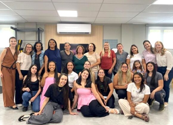 Clínica Escola do UNIFAGOC promove encontro sobre menopausa e saúde da mulher